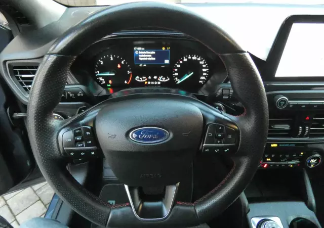 FORD Focus 2.0 EcoBlue ST-Line