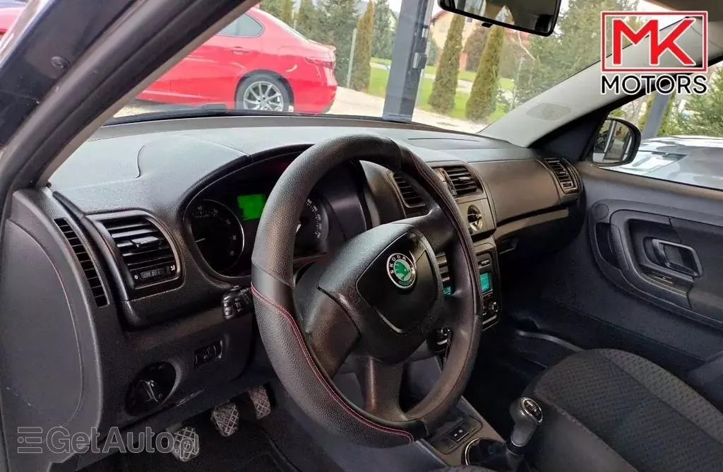 SKODA Roomster 1.2 HTP (70 KM)