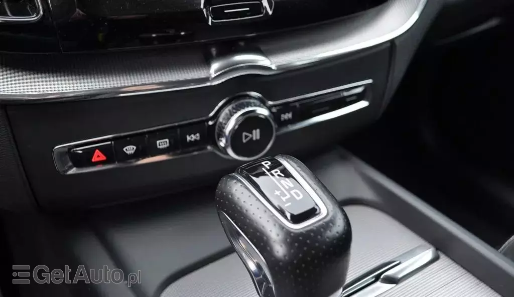 VOLVO XC60 2.0 D5 (235 KM) AWD Automatic