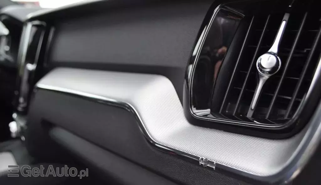 VOLVO XC60 2.0 D5 (235 KM) AWD Automatic