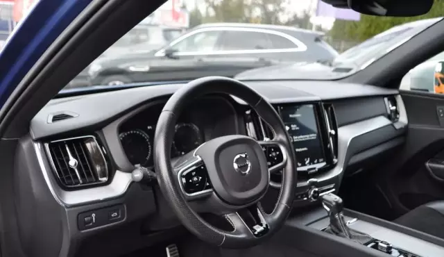 VOLVO XC60 2.0 D5 (235 KM) AWD Automatic