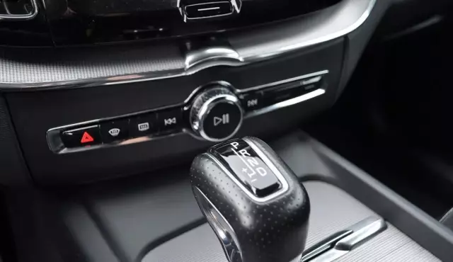 VOLVO XC60 2.0 D5 (235 KM) AWD Automatic