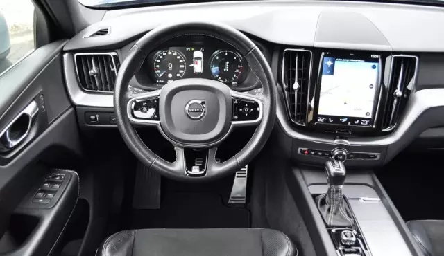 VOLVO XC60 2.0 D5 (235 KM) AWD Automatic