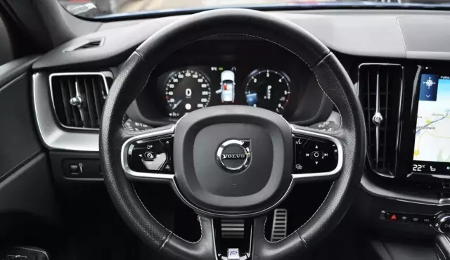 VOLVO XC60 2.0 D5 (235 KM) AWD Automatic