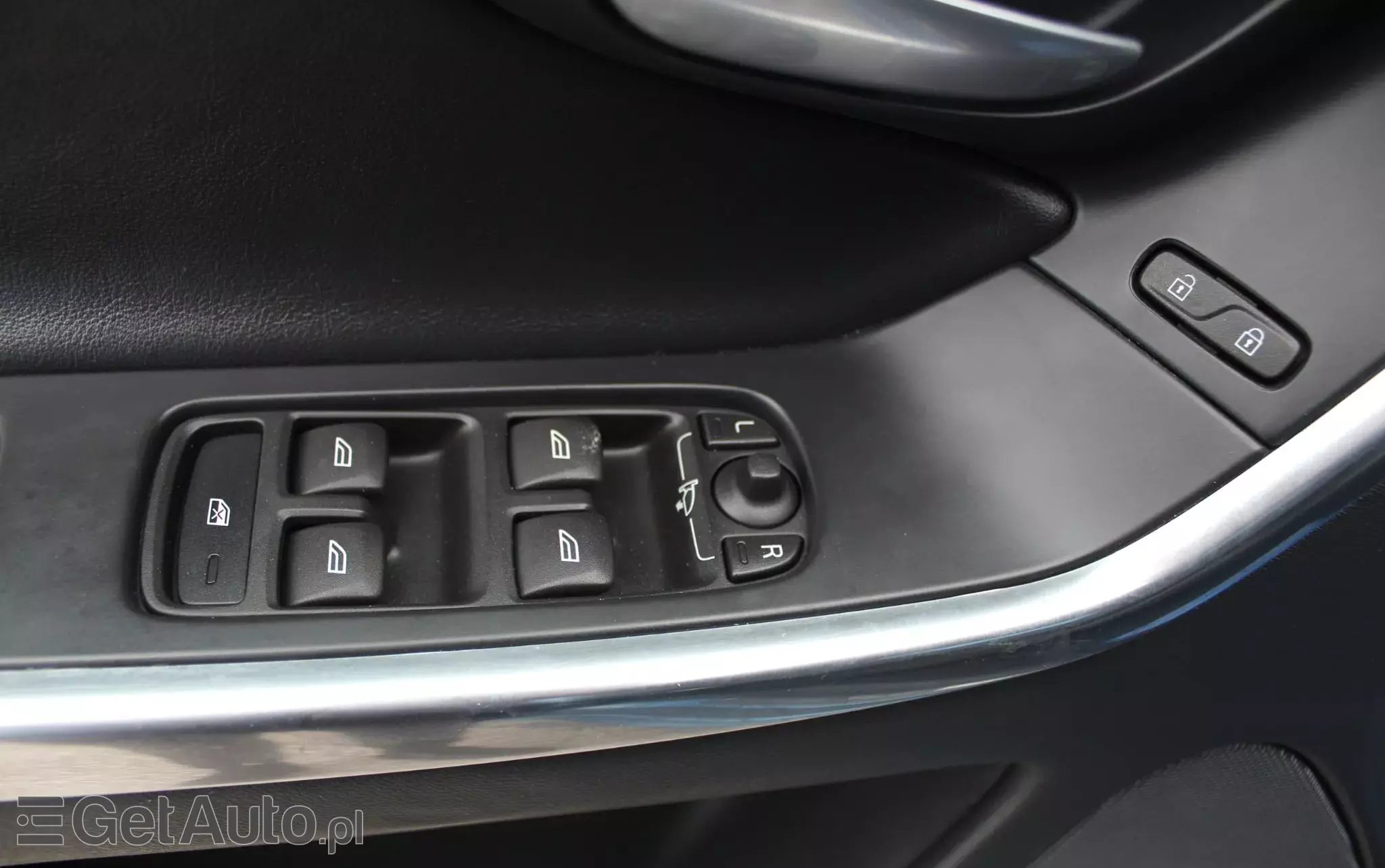 VOLVO XC 60 D4 Drive-E Base