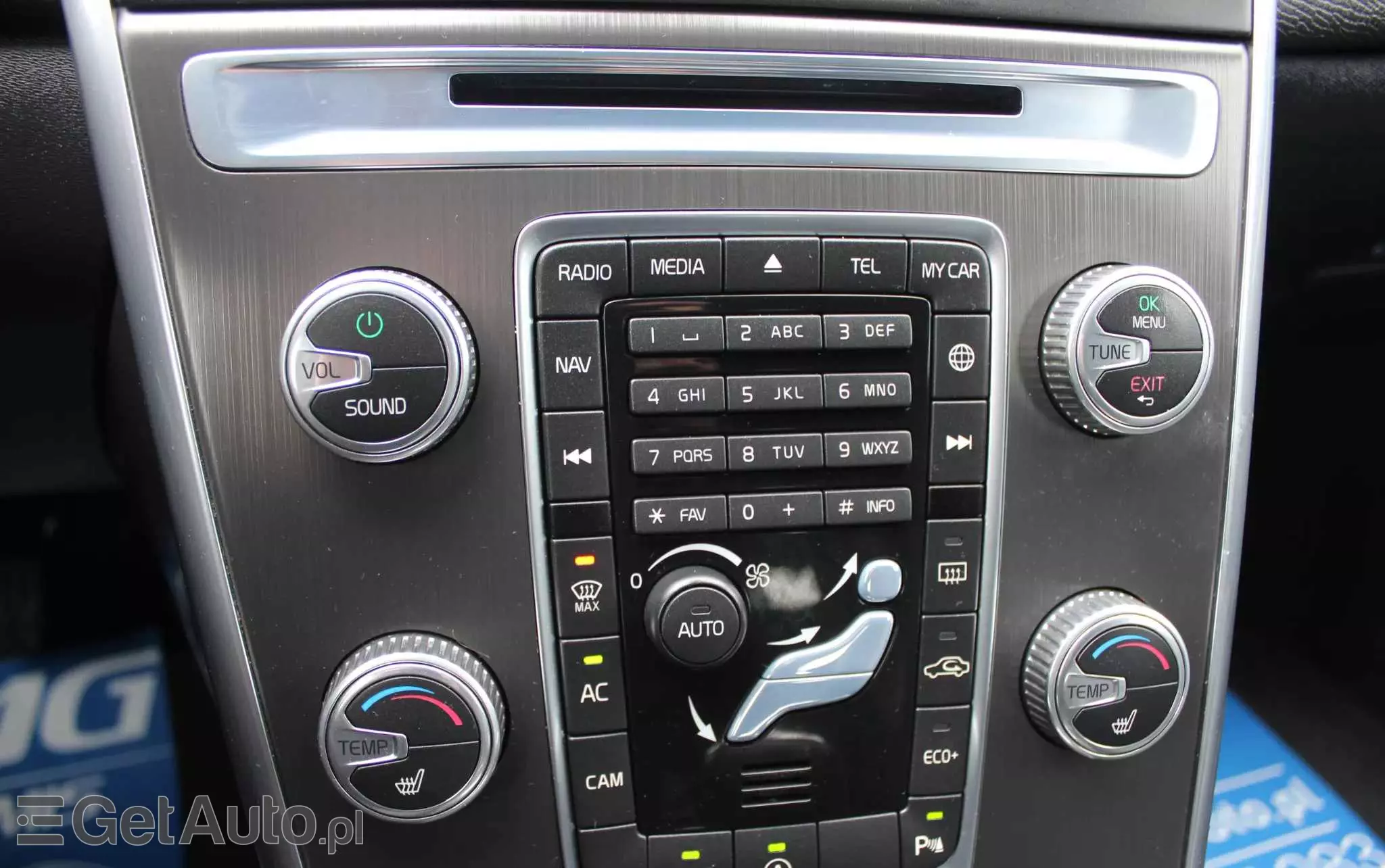 VOLVO XC 60 D4 Drive-E Base