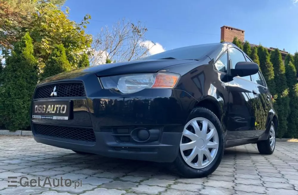 MITSUBISHI Colt 