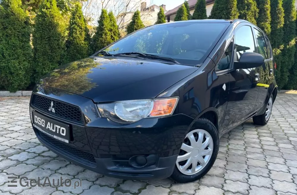 MITSUBISHI Colt 