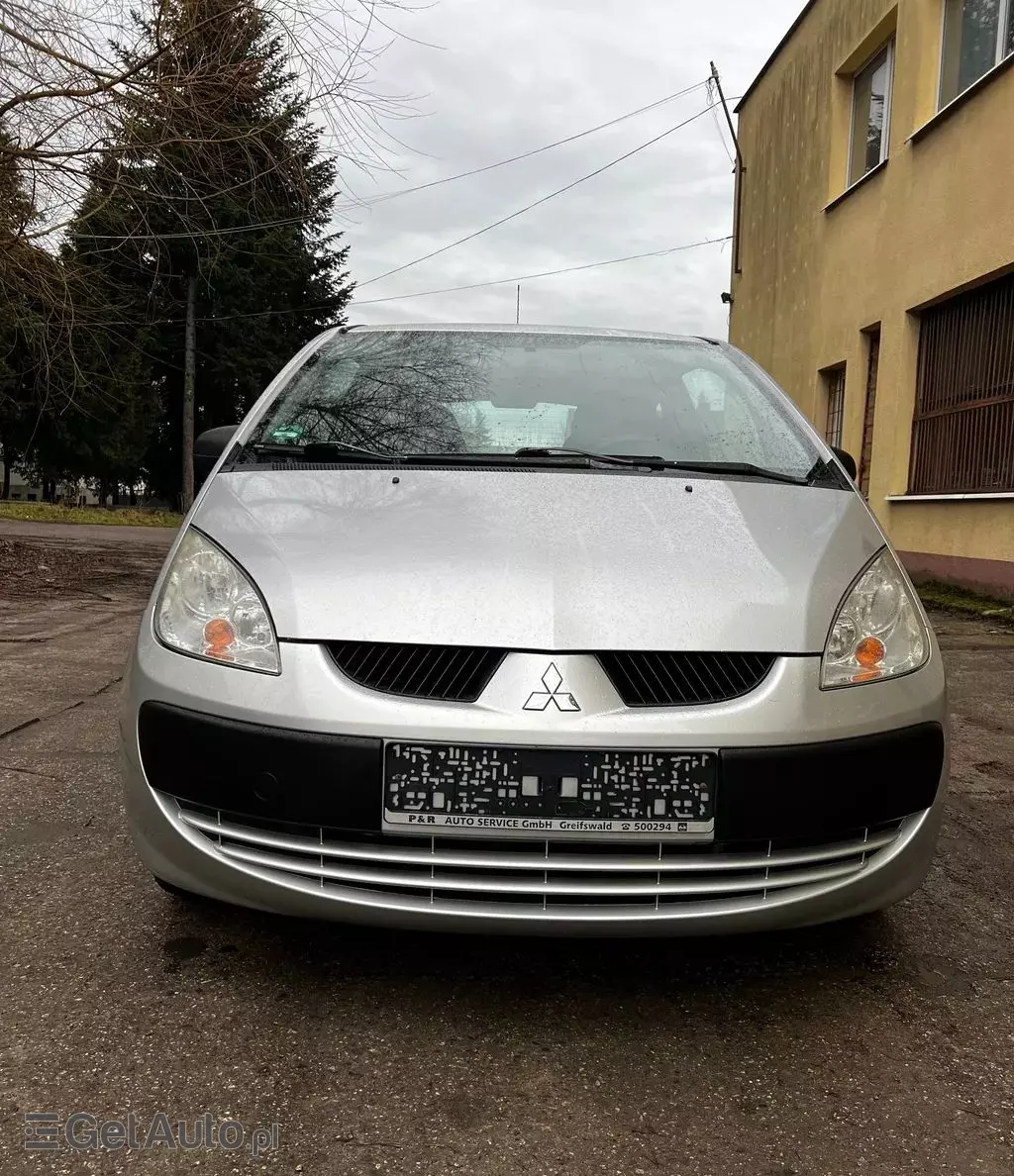 MITSUBISHI Colt 
