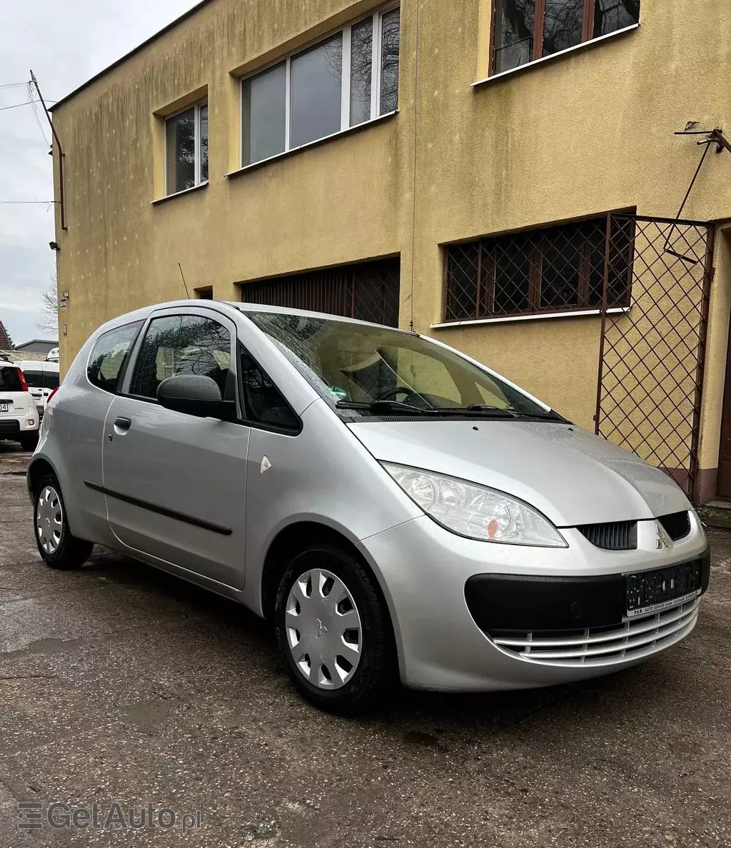 MITSUBISHI Colt 