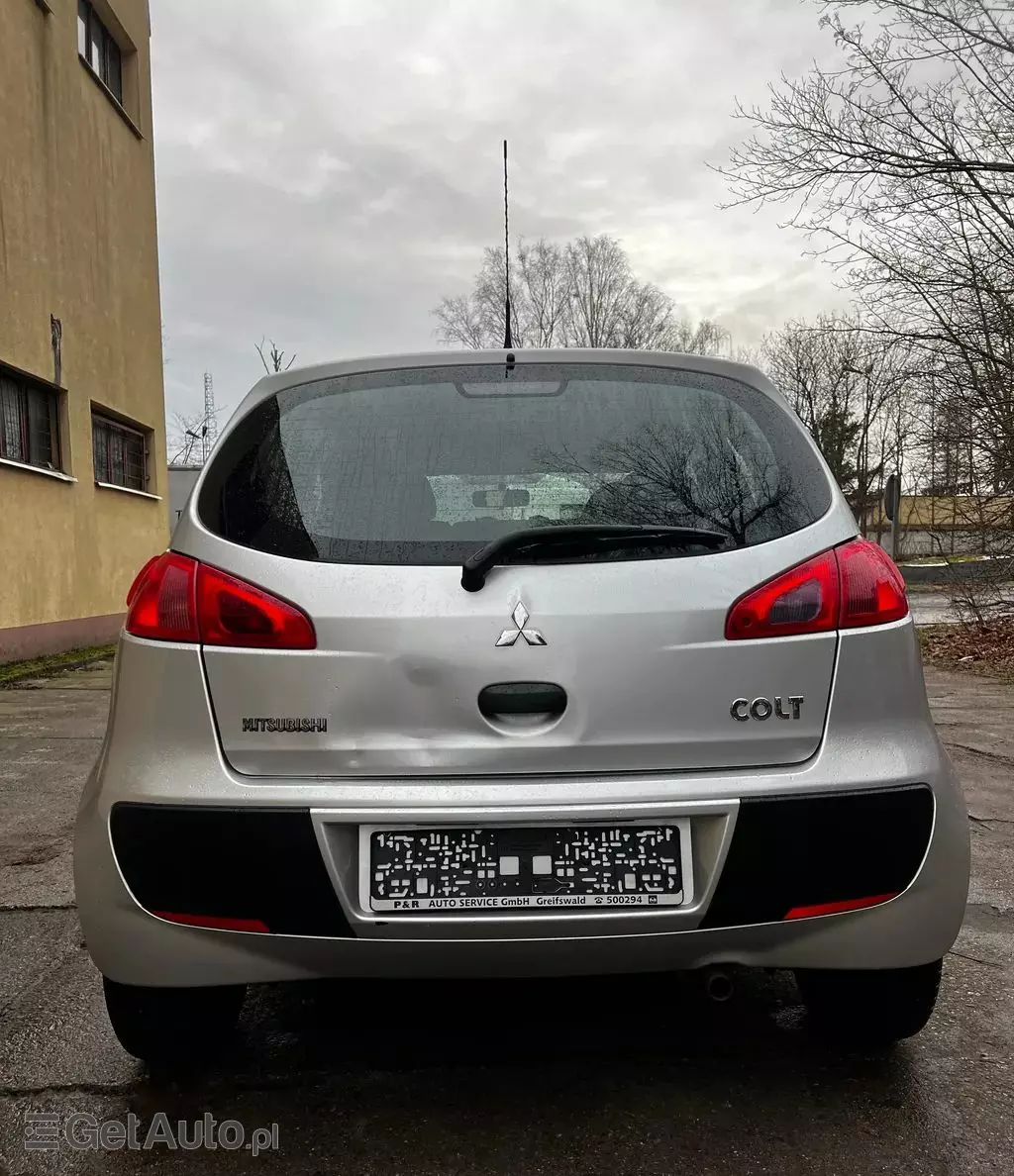 MITSUBISHI Colt 