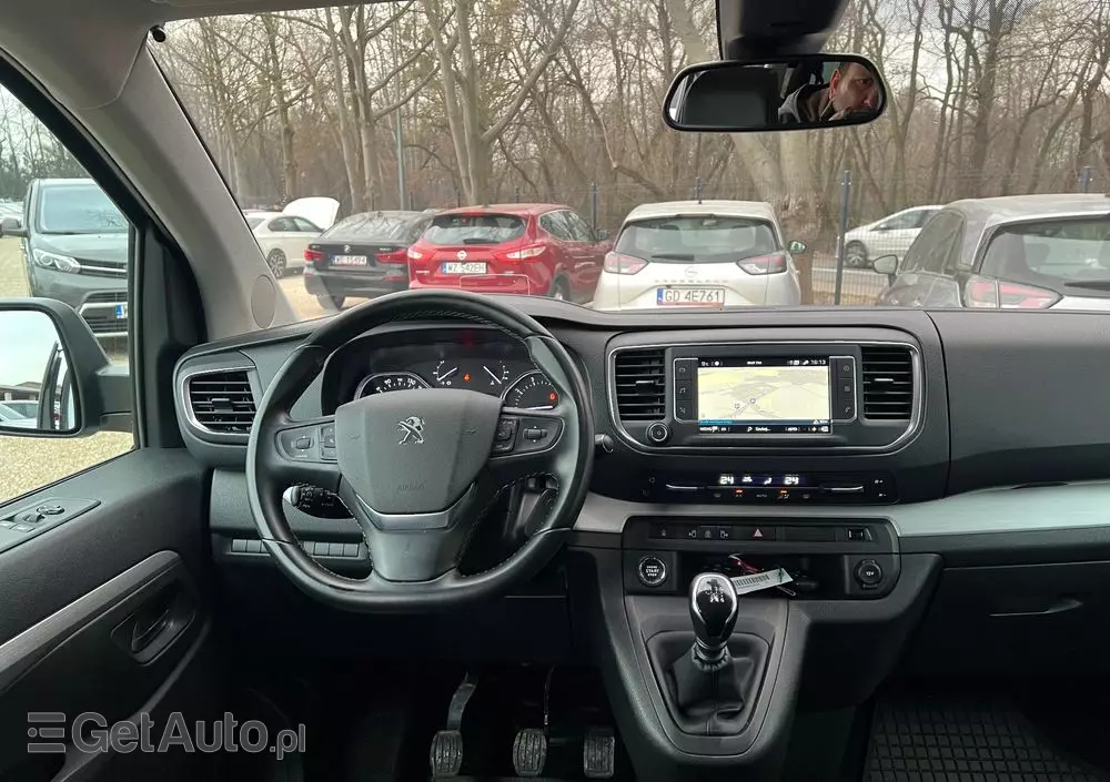 PEUGEOT Traveller 2.0 BlueHDi Long Business Vip