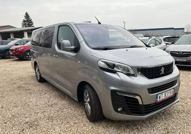 PEUGEOT Traveller 2.0 BlueHDi Long Business Vip