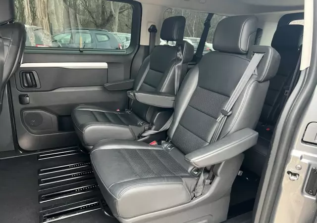 PEUGEOT Traveller 2.0 BlueHDi Long Business Vip