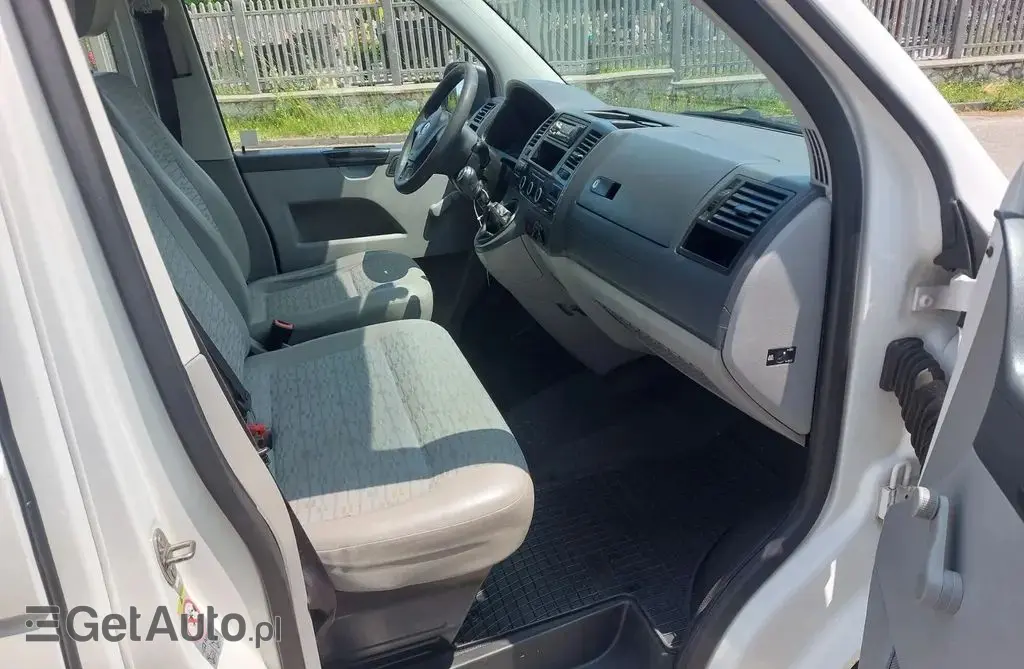 VOLKSWAGEN TRANSPORTER 