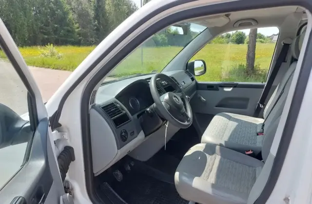 VOLKSWAGEN TRANSPORTER 