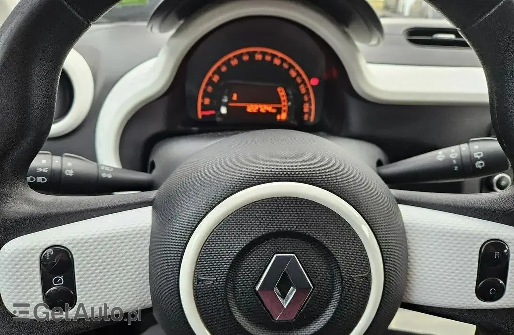 RENAULT Twingo 