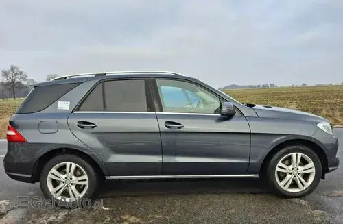MERCEDES-BENZ ML 