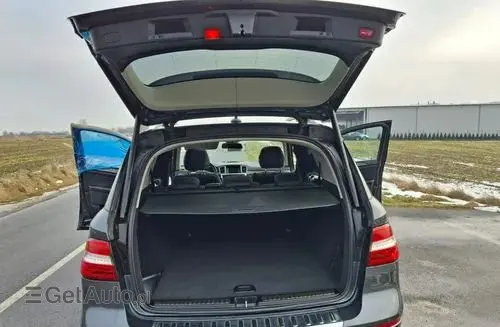 MERCEDES-BENZ ML 