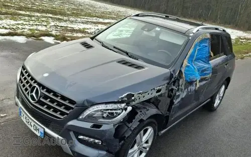 MERCEDES-BENZ ML 