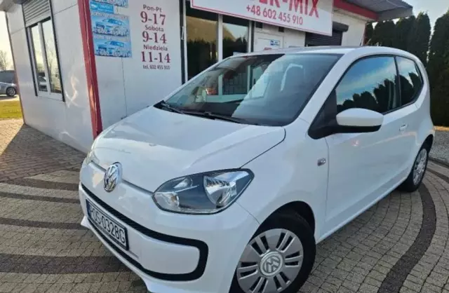 VOLKSWAGEN Up! 