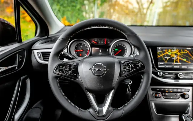 OPEL Astra 1.4 Turbo Start/Stop Automatik Dynamic