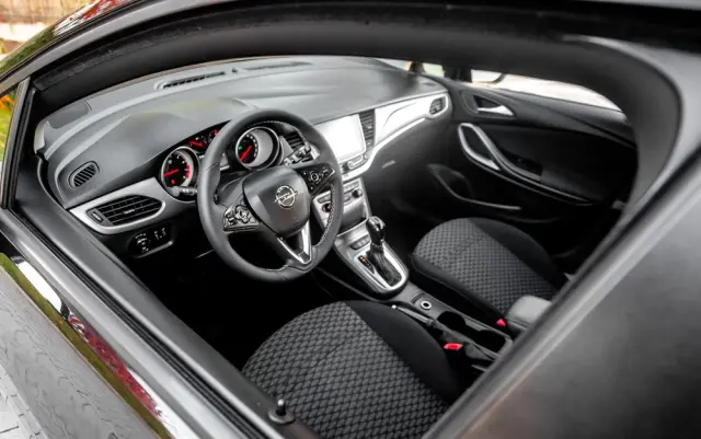 OPEL Astra 1.4 Turbo Start/Stop Automatik Dynamic