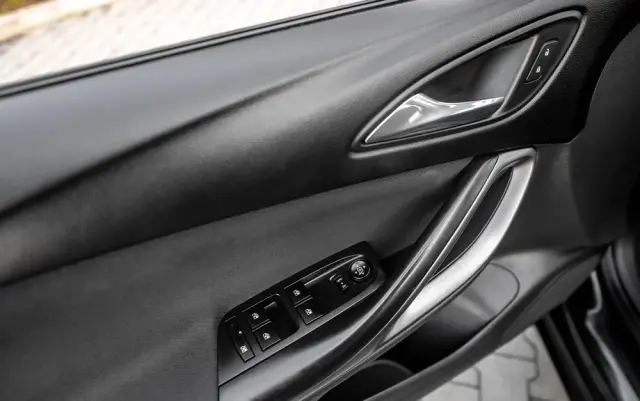 OPEL Astra 1.4 Turbo Start/Stop Automatik Dynamic