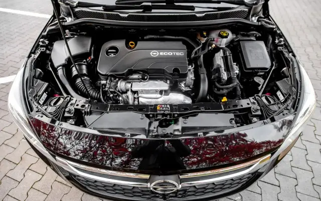 OPEL Astra 1.4 Turbo Start/Stop Automatik Dynamic