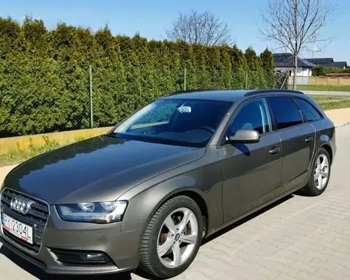 AUDI A4 