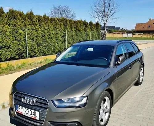 AUDI A4 