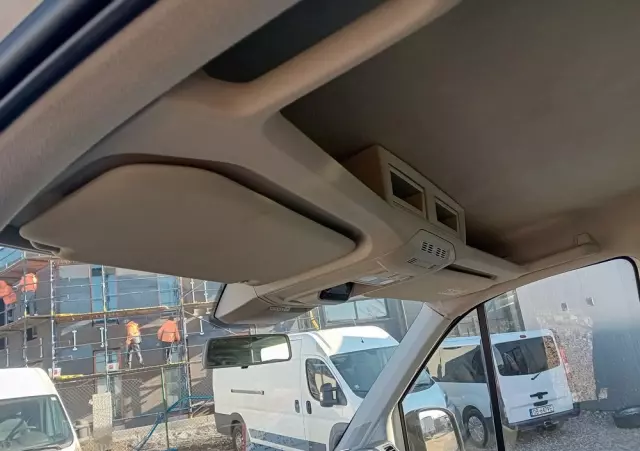 VOLKSWAGEN Crafter Brygadówka 