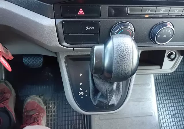 VOLKSWAGEN Crafter Brygadówka 