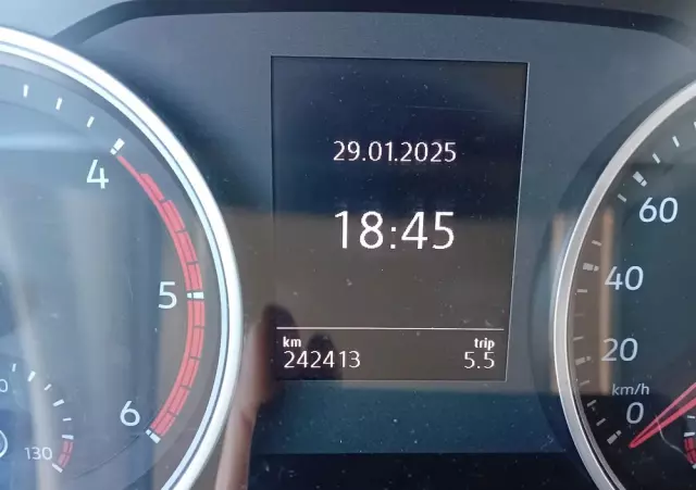 VOLKSWAGEN Crafter Brygadówka 