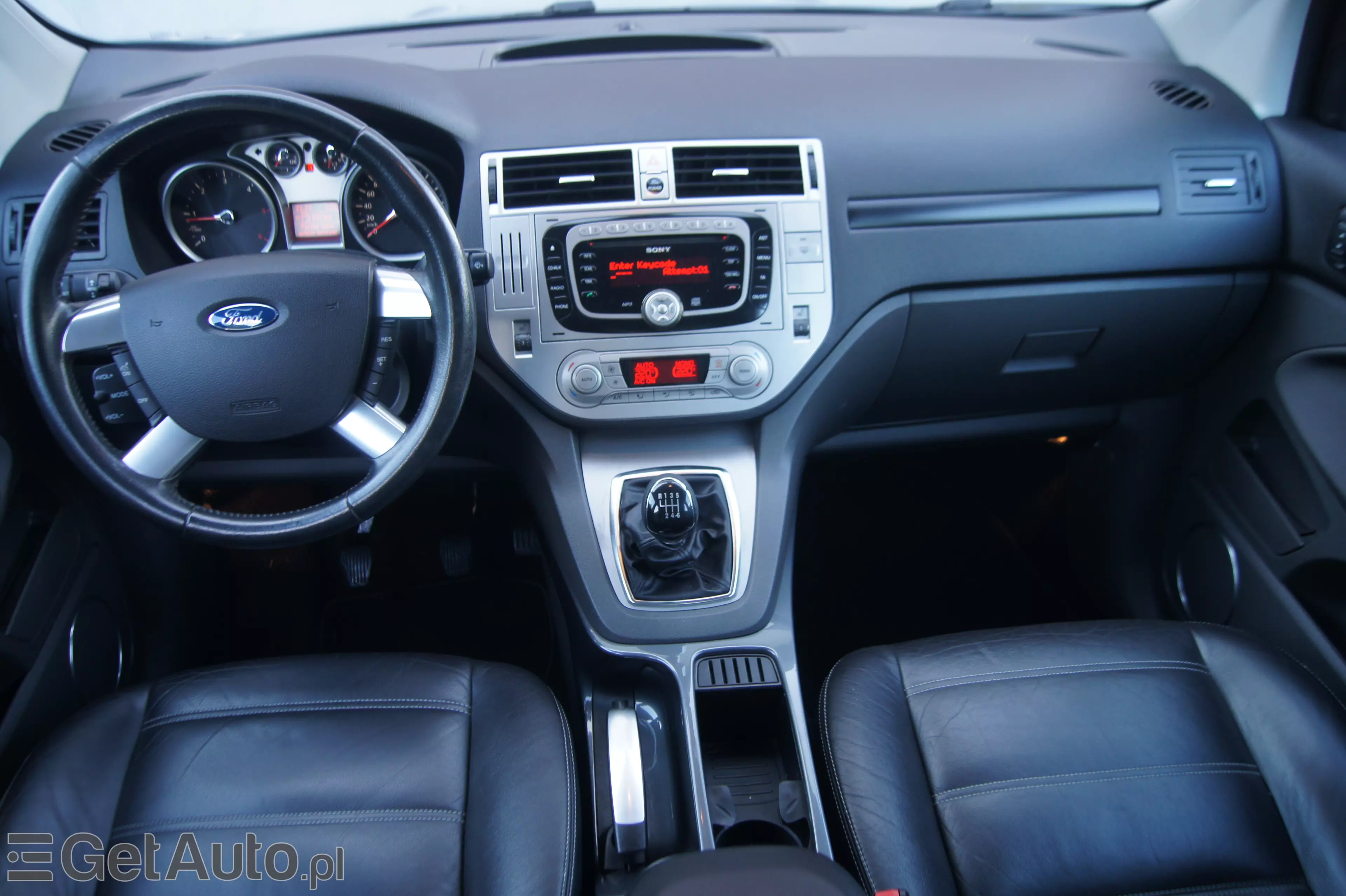 FORD Kuga 2.0 TDCi 2x4 Titanium