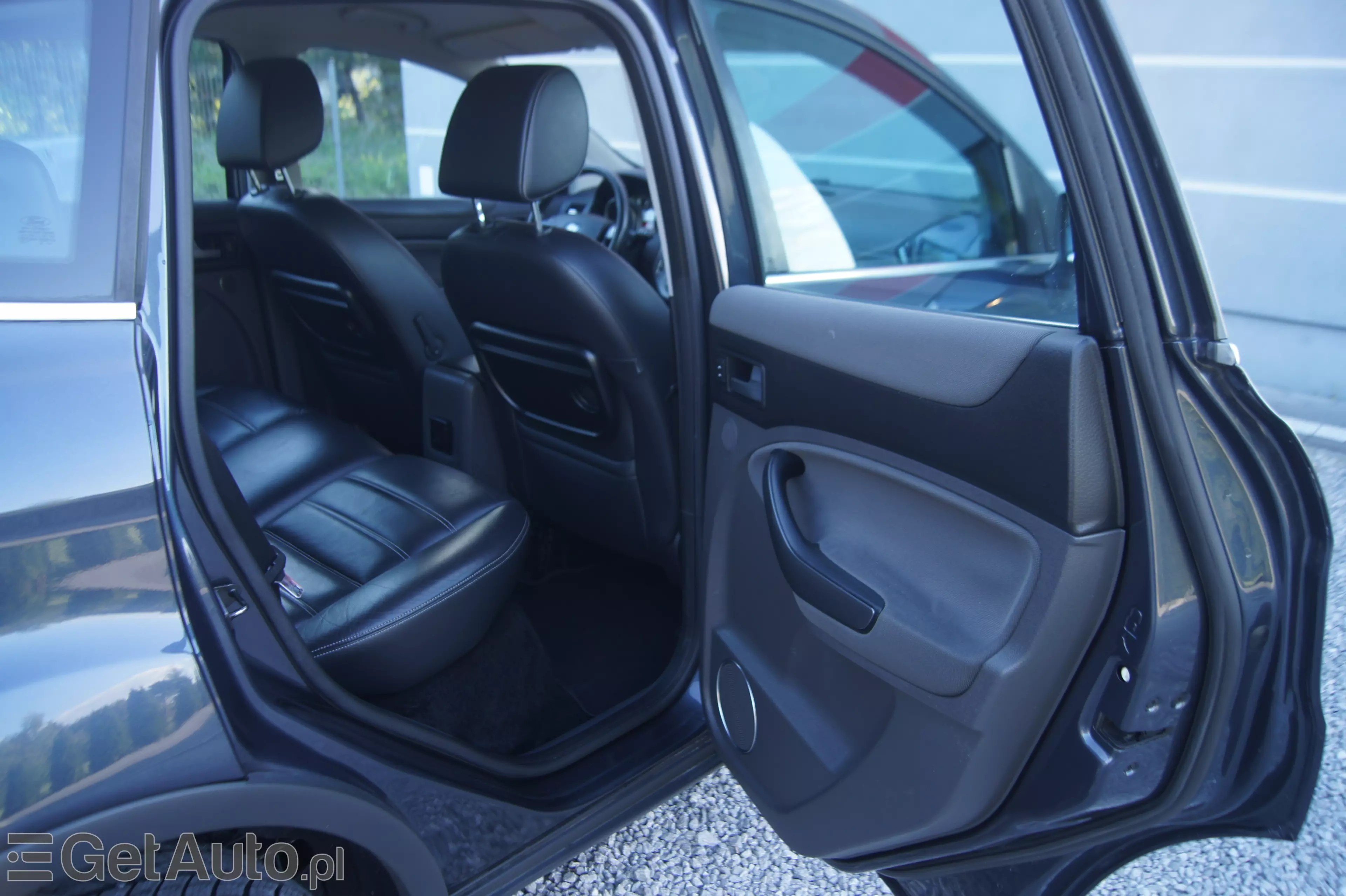 FORD Kuga 2.0 TDCi 2x4 Titanium