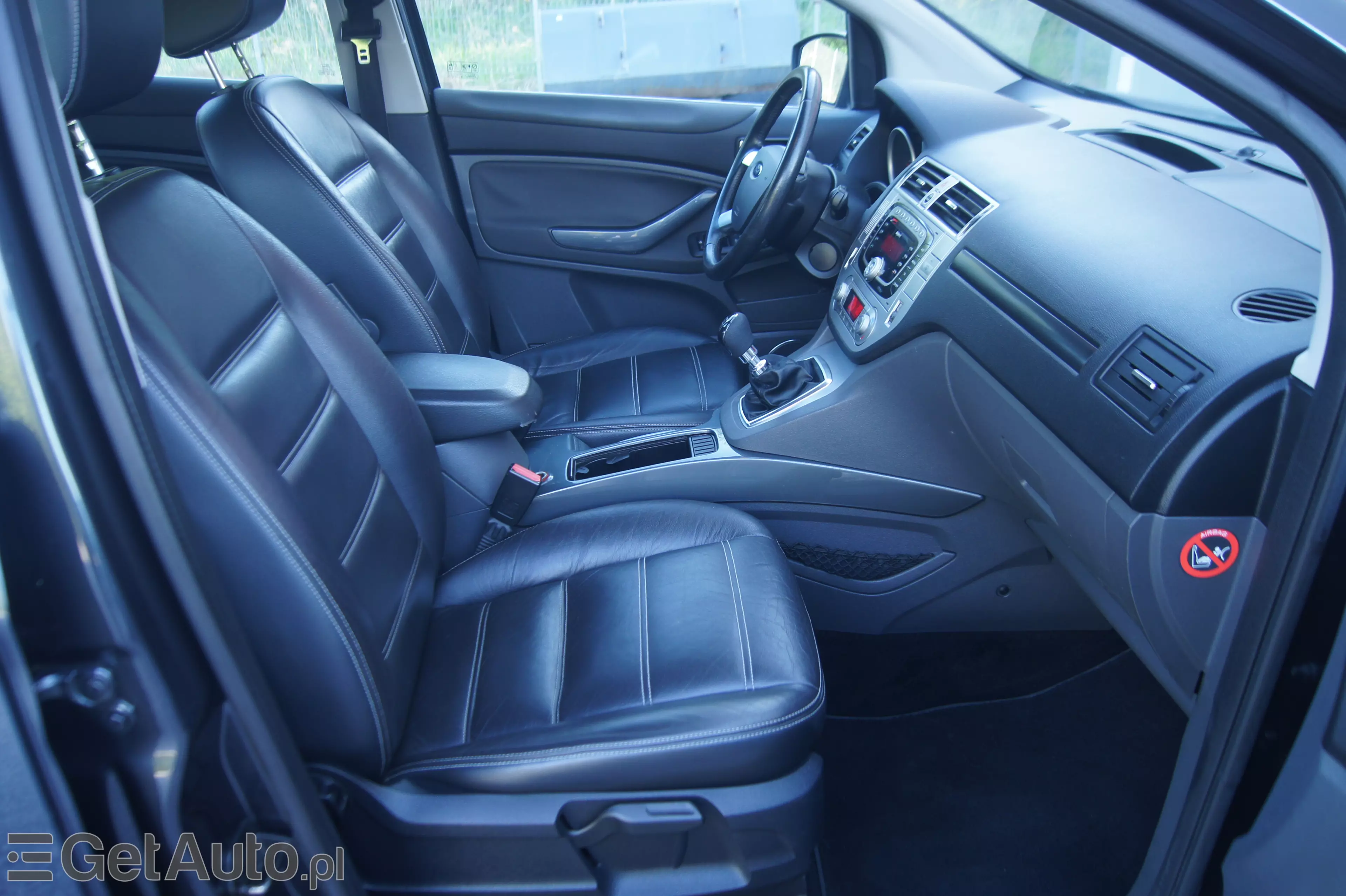 FORD Kuga 2.0 TDCi 2x4 Titanium