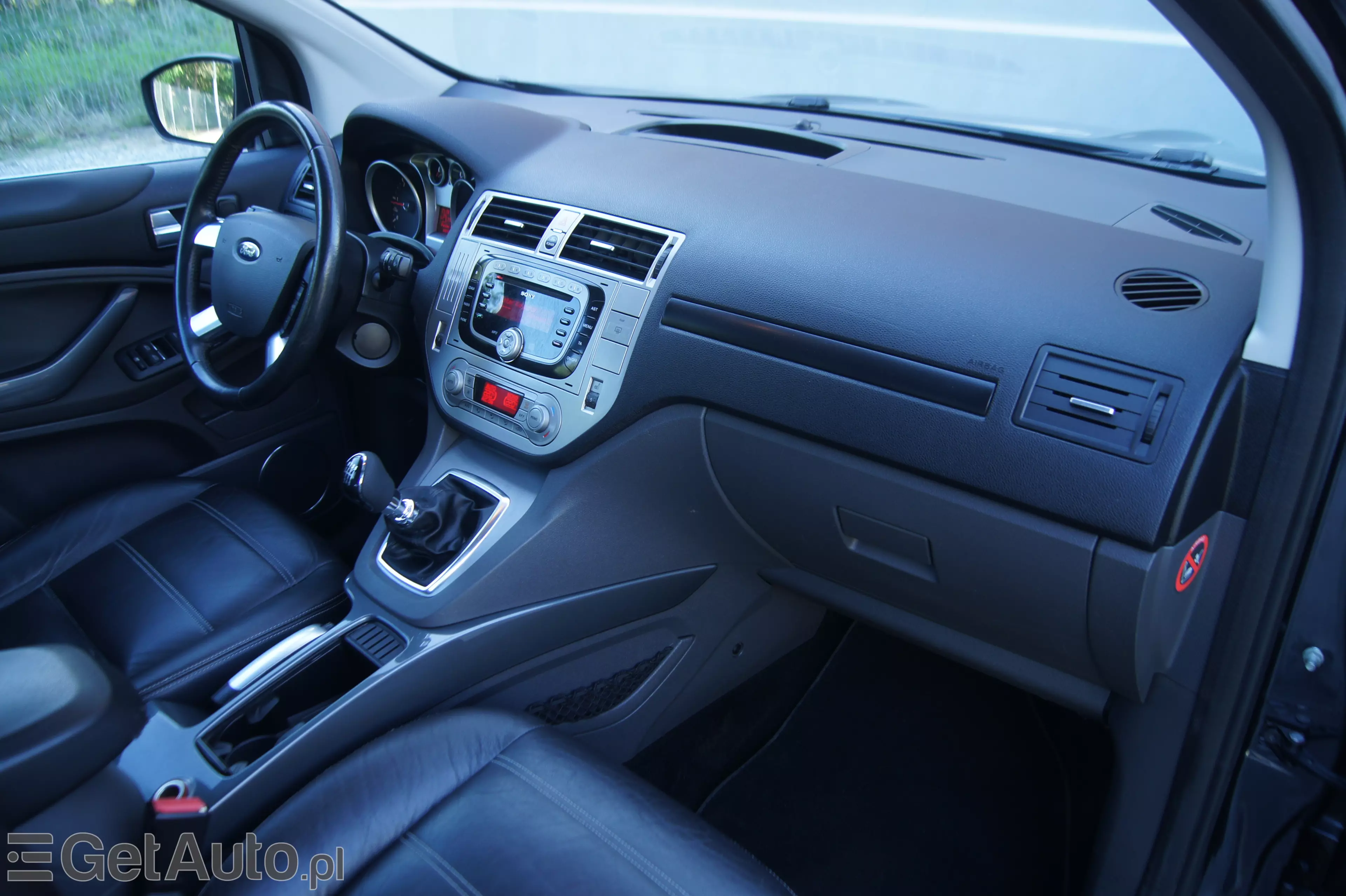 FORD Kuga 2.0 TDCi 2x4 Titanium