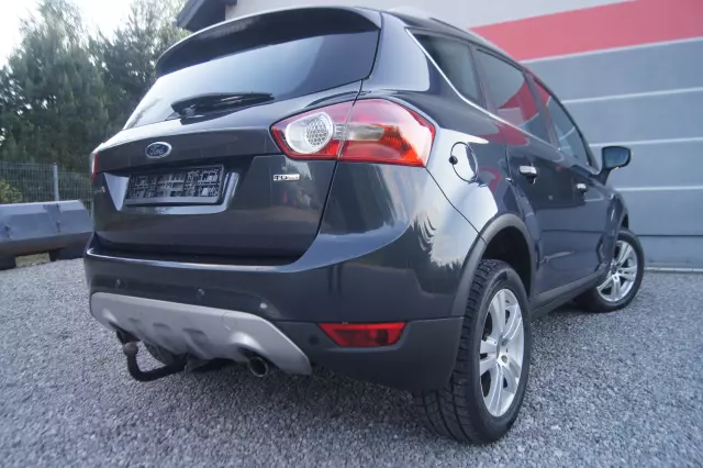 FORD Kuga 2.0 TDCi 2x4 Titanium