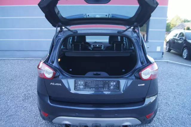 FORD Kuga 2.0 TDCi 2x4 Titanium