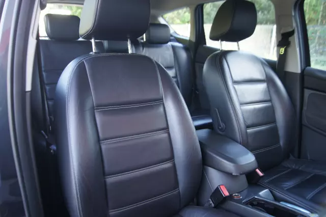 FORD Kuga 2.0 TDCi 2x4 Titanium