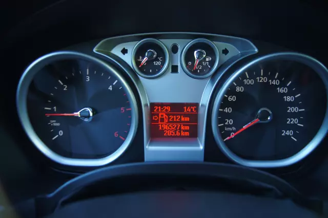 FORD Kuga 2.0 TDCi 2x4 Titanium