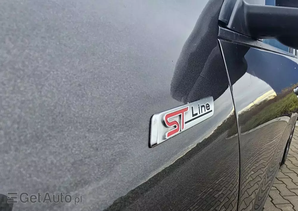 FORD Kuga 2.5 FHEV FWD ST-Line X