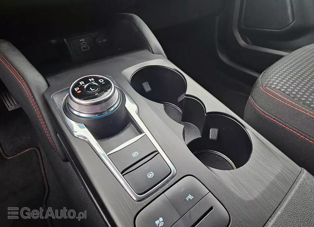 FORD Kuga 2.5 FHEV FWD ST-Line X