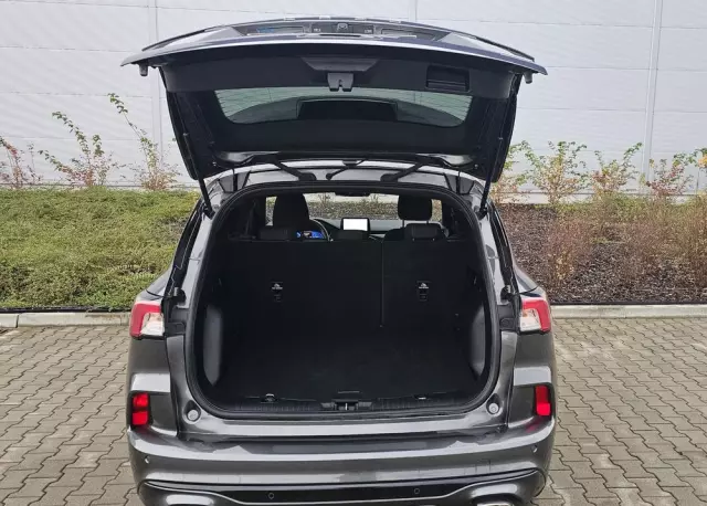 FORD Kuga 2.5 FHEV FWD ST-Line X