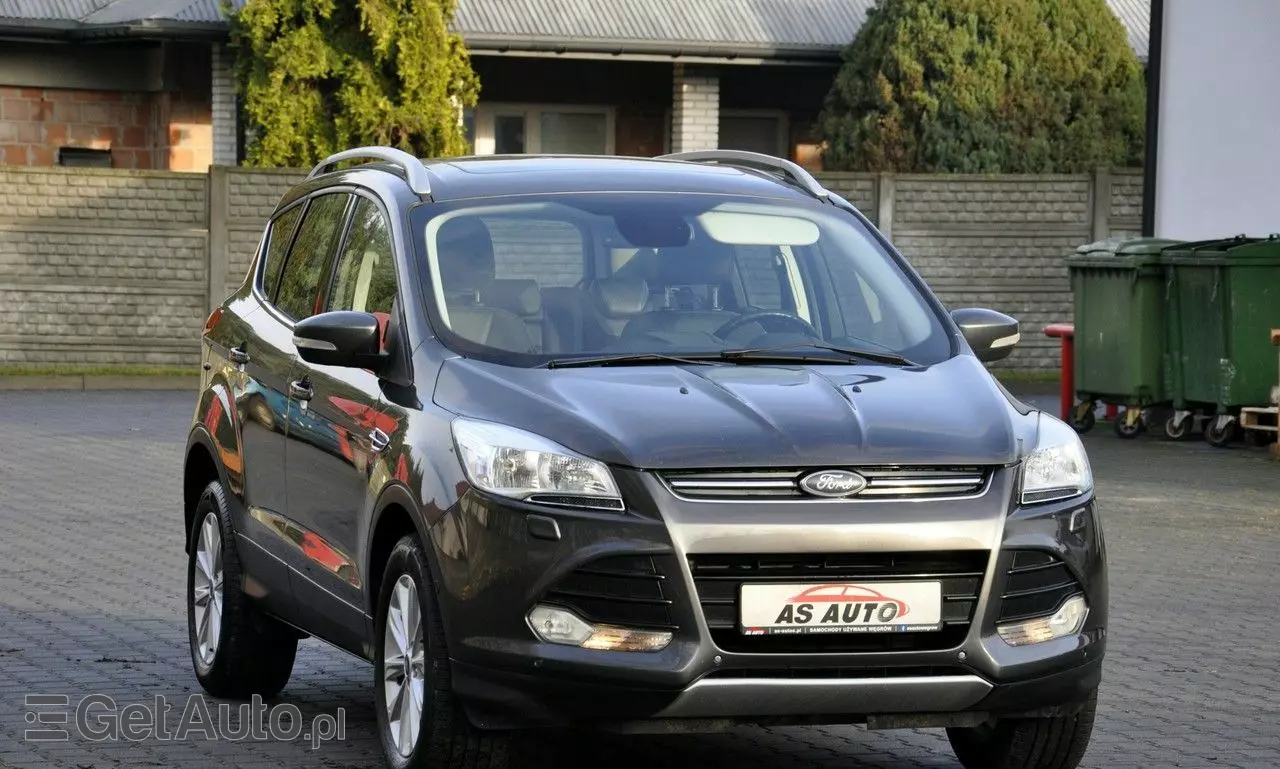FORD Kuga 1.5 EcoBoost 2x4 Titanium