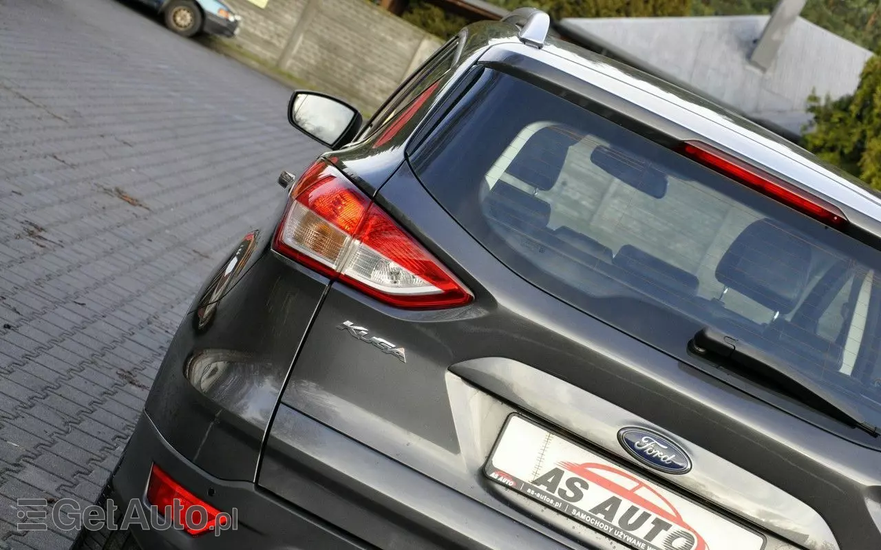 FORD Kuga 1.5 EcoBoost 2x4 Titanium