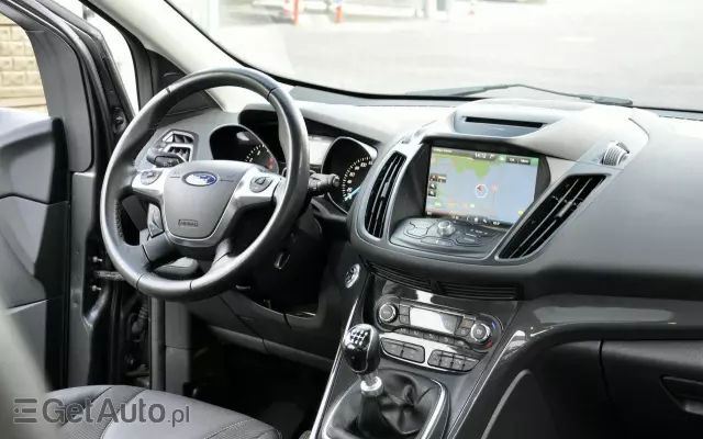 FORD Kuga 1.5 EcoBoost 2x4 Titanium