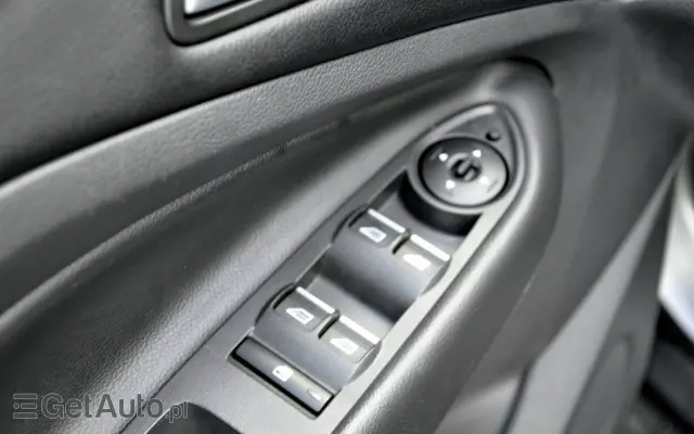 FORD Kuga 1.5 EcoBoost 2x4 Titanium