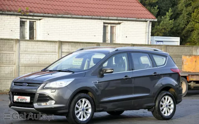 FORD Kuga 1.5 EcoBoost 2x4 Titanium